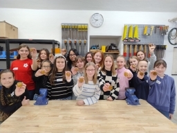 Pracujeme ve školní dílně